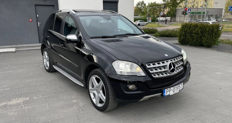 Mercedes-Benz ML cena 45900 przebieg: 292100, rok produkcji 2009 z Piła małe 742